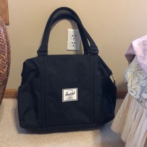 Herschel tote